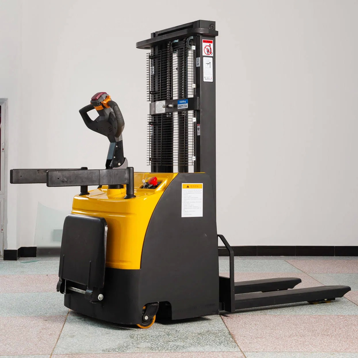 CE/ISO Certified 1.5t Full Electric Stacker with 24V/210Ah Battery 500mm Load Center and 1070mm Fork Length